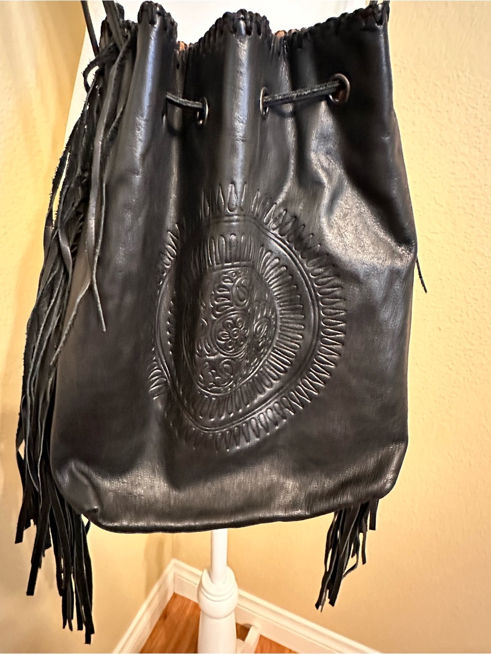 🌟 Patricia Nash Black Leather "Carrara" Tooled Medallion Fringe Bucket Bag 🌟